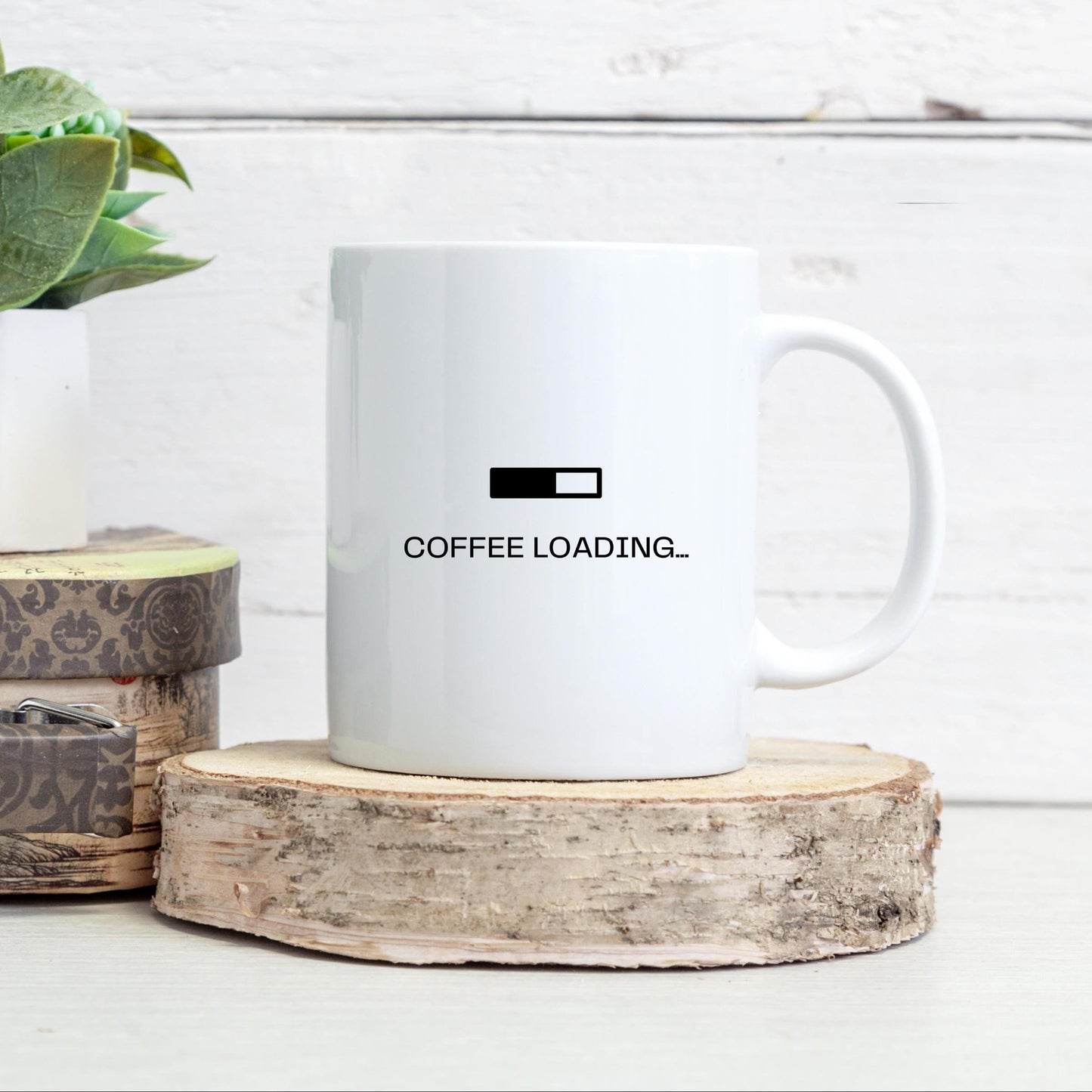 Lustige Kaffeetasse – Coffee Loading – Geschenk für Morgenmuffel & Büro – Keramiktasse 330ml – Spülmaschinenfest