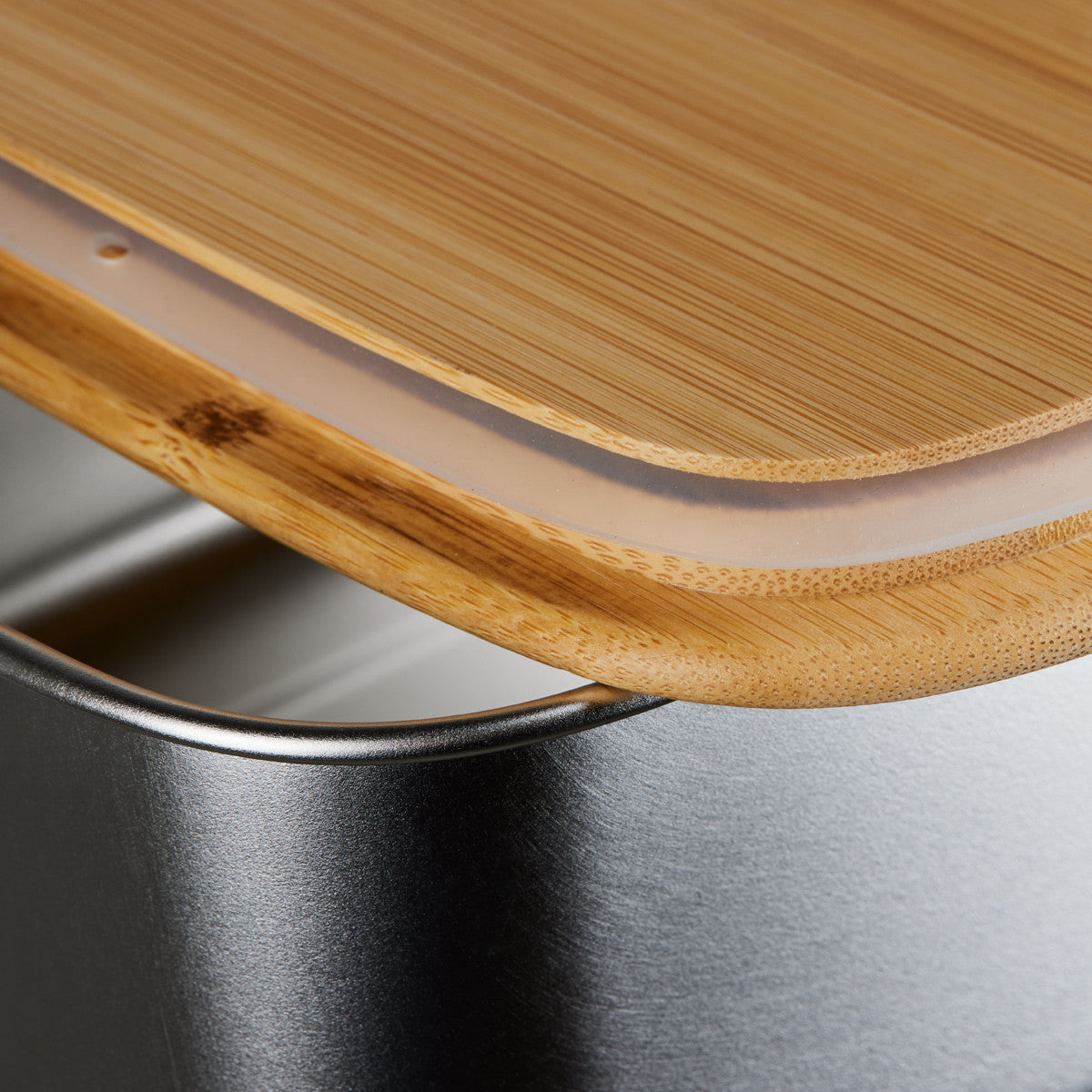 Lunchbox Edelstahl mit Bambusdeckel & Gravur – Nachhaltig, robust & stilvoll