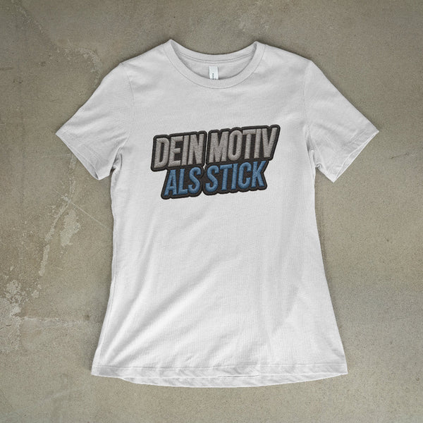 T-Shirt mit hochwertiger Stickerei und langlebigen Garnen. Personalisierbares Shirt für Firmenlogos, Vereinskleidung oder Merchandise. Hochwertige Textilien mit professioneller Stickveredelung.