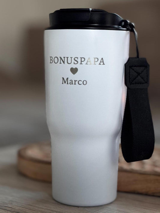 Personalisierbar Geschenk zum Vatertag "Bonuspapa" – Edelstahl Thermobecher 550ml mit Gravur & Drehverschluss