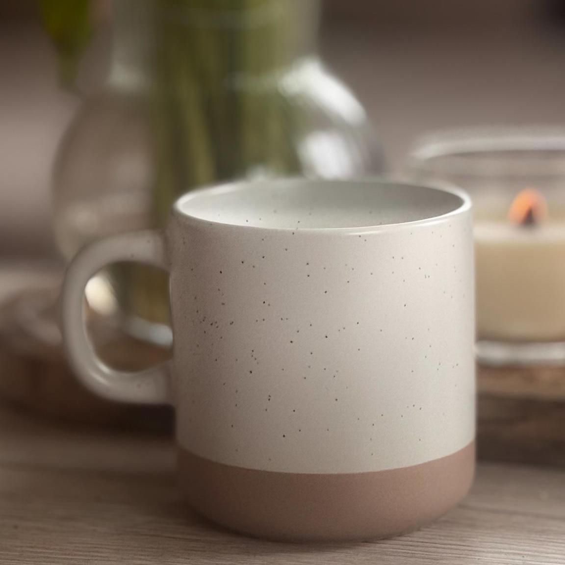 Personalisierbare Keramik Tasse  – Geschenk zum Muttertag Stilvoll, Persönlich & Vielseitig