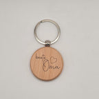 Personalisierbarer Holz-Schlüsselanhänger | Gravur mit Wunschtext oder Logo | Geschenkidee für Männer & Frauen | Naturmaterial, individuell