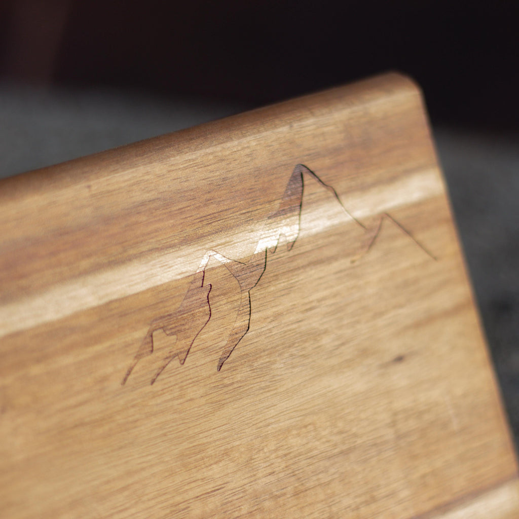 Personalisierte Akazien Schneidebrett mit Lasergravur  Wunschtext & Motiv, Hochzeitsgeschenk, FSC Holz, langlebig, Geschenk zur Hochzeit