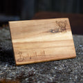 Personalisierte Akazien Schneidebrett mit Lasergravur  Wunschtext & Motiv, Hochzeitsgeschenk, FSC Holz, langlebig, Geschenk zur Hochzeit