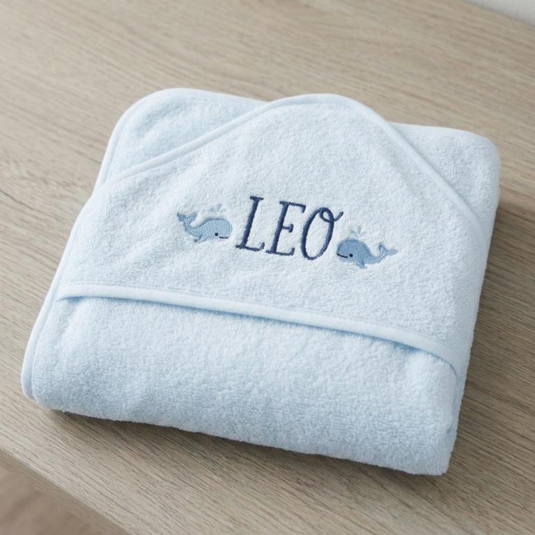 Personalisiertes Baby Kapuzenhandtuch mit Namen bestickt aus Gekämmter Baumwolle, Badetuch Baby Geschenk zur Geburt kuschelig weich